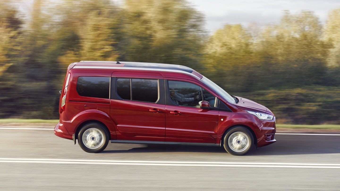 Ford Tourneo Connect 06